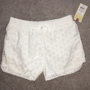 White rubbed target shorts size large(in kids)